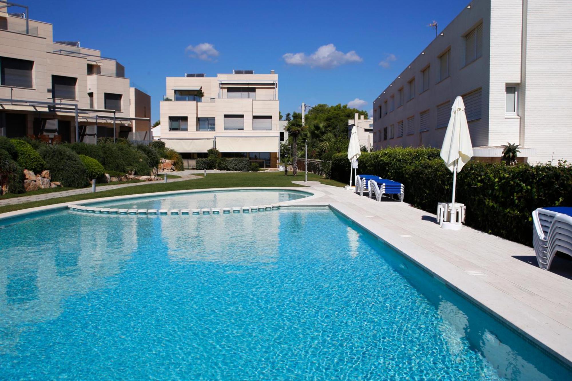 토르뎀바라 At014 A Pocos Metros De La Playa, Equipamiento Completo, Piscina Comunitaria 빌라 외부 사진